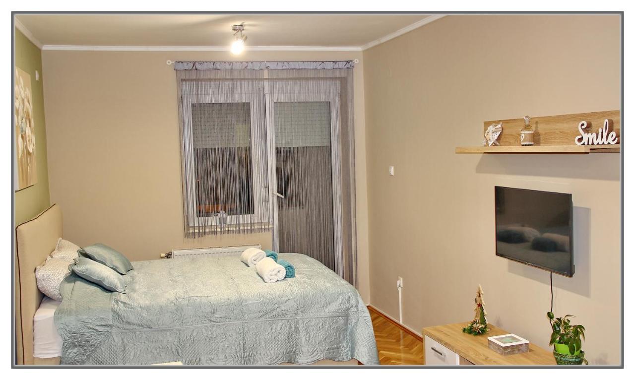 Apartment Libra Novi Sad Buitenkant foto