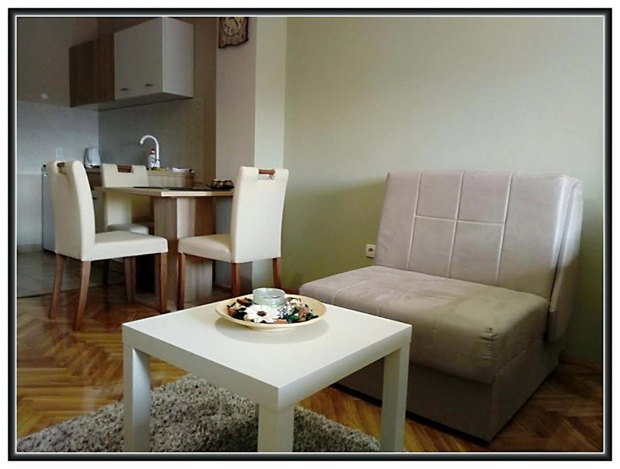 Apartment Libra Novi Sad Buitenkant foto